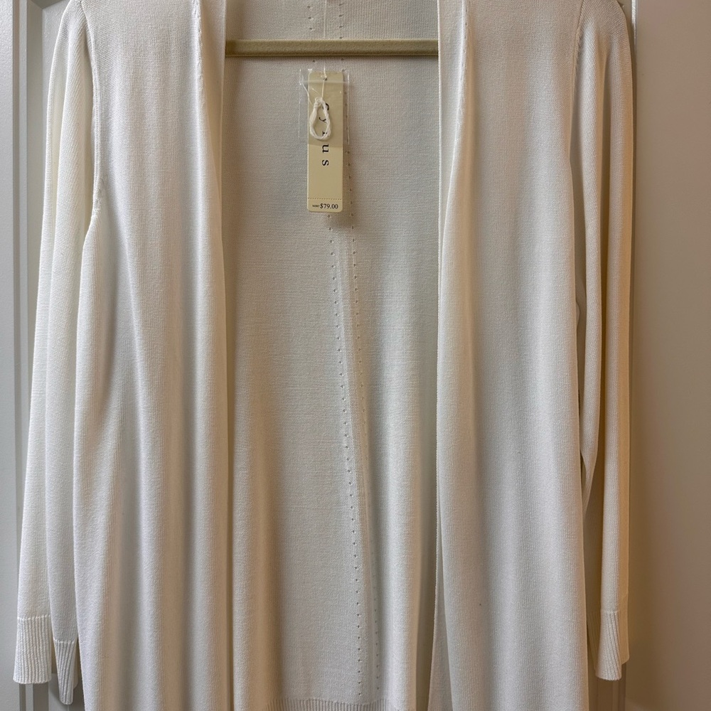 Elegant Women's Cardigan by Cyrus